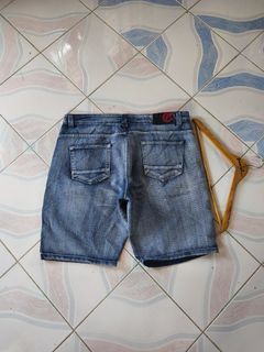 (Category: ) located in . Submitted by cookandthriftzzzzz (Listing ID 1464068408, Image 1). Description: .