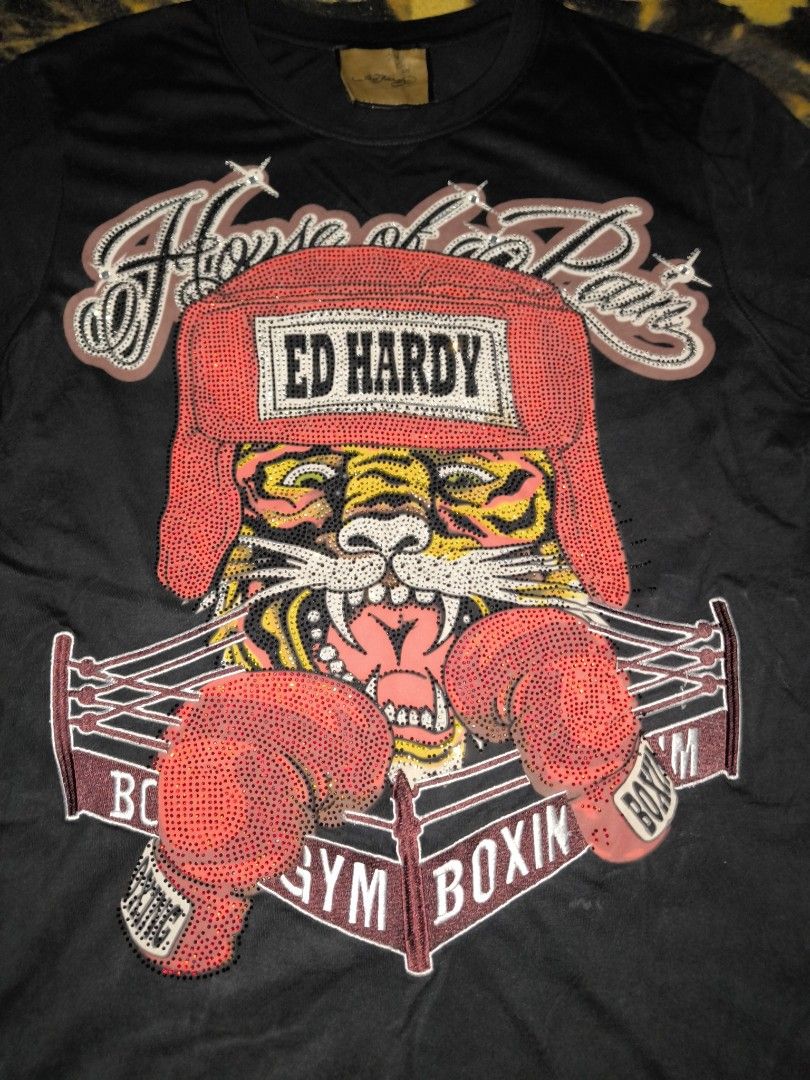 Ed Hardy Black Tiger Boxing Tee (Category: Tshirts & Polo Shirts ) located in Manila. Submitted by fljaoti27 (Listing ID 1463957191, Image 2). Description: Ed hardy Tee Small.