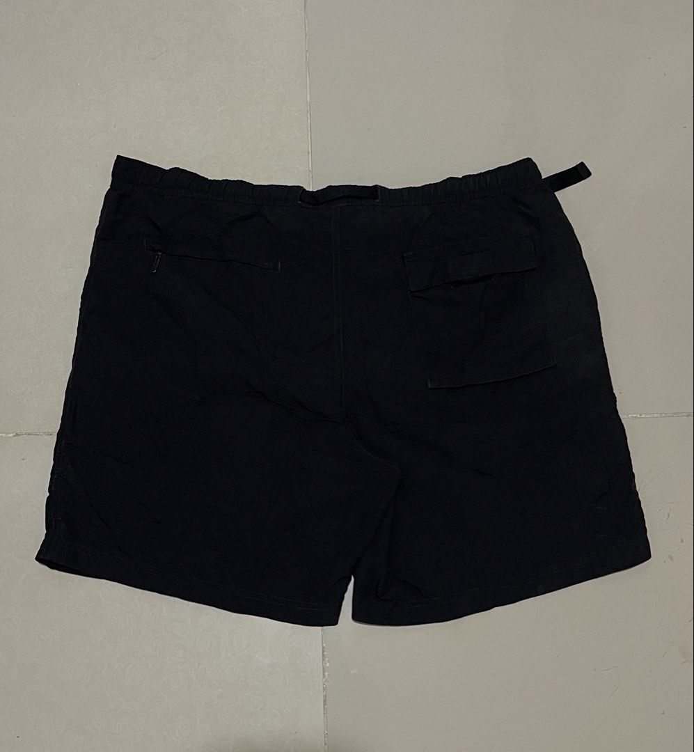 Eddie Bauer Black Cargo Shorts Size Large (Category: Shorts) located in Manila. Submitted by micoletszx81430 (Listing ID 1464073380, Image 2). Description: - Brand: Eddie Bauer - Color: Black - Size: Large - Waist: 36-40 inches - Length: 19 inches - Features: Drawstring, Belt, 4 Pockets (2 side, 2 back) - Ideal for: Outdoor activities, Casual wear.