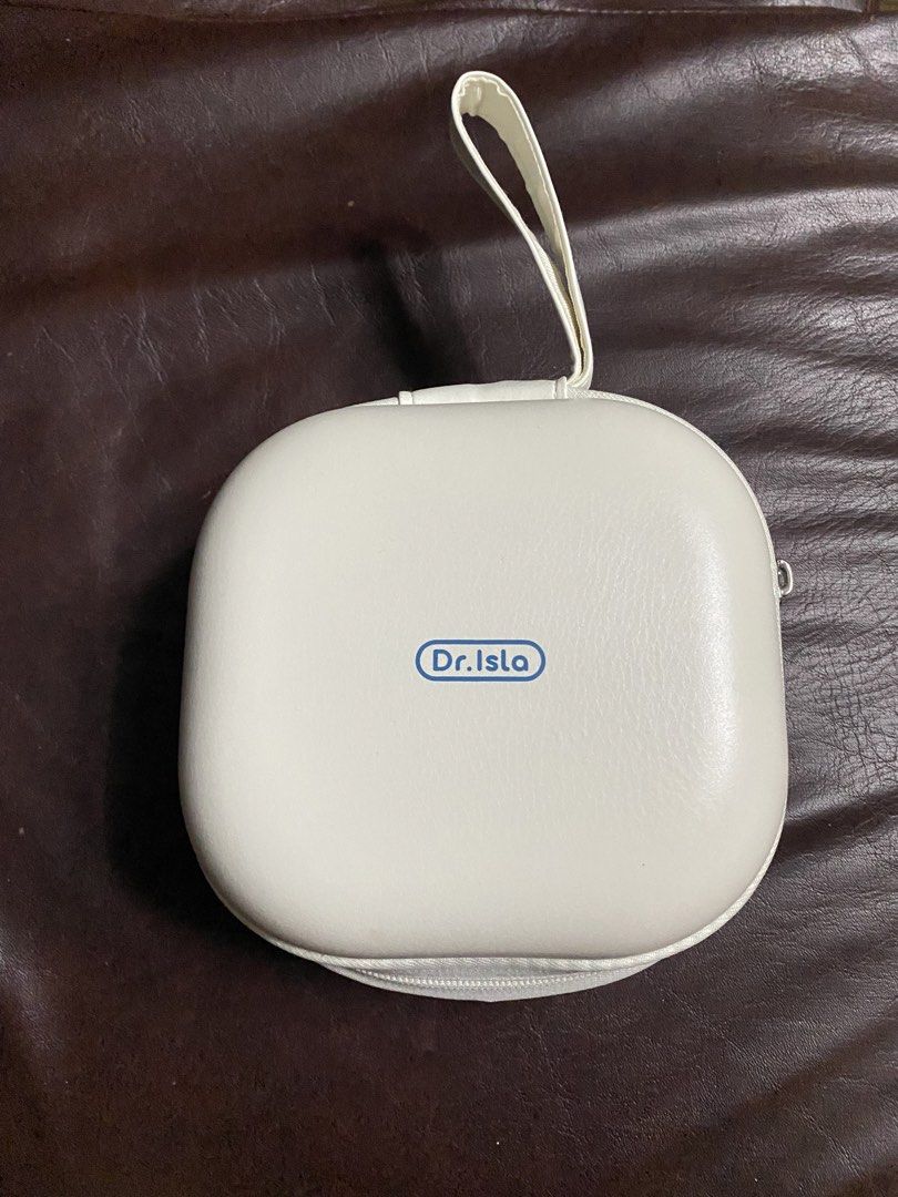 Electric Breast Pump. (Category: Breastfeeding & Bottle Feeding) located in Limay. Submitted by davidmawjowee (Listing ID 1464054125, Image 1). Description: I'm selling my almost brand new electric breast pump for only 1,000. I only used this twice. .