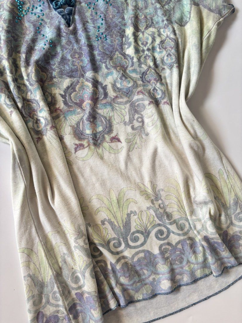 energé y2k vintage top (Category: Blouses) located in Binan City. Submitted by byhiraeth (Listing ID 1464071632, Image 3). Description: .