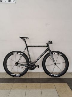 (Category: ) located in . Submitted by bobbybikes (Listing ID 1463868484, Image 1). Description: .
