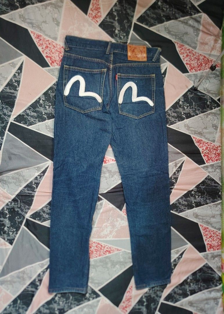 EVISU PANTS (Category: Jeans) located in San Fernando. Submitted by vincentgomez (Listing ID 1464025239, Image 1). Description: EVISU PANTS -Good Condition -Waistline 33 -Length 42 -Leg Hole 7 -No issue La Union 📍.