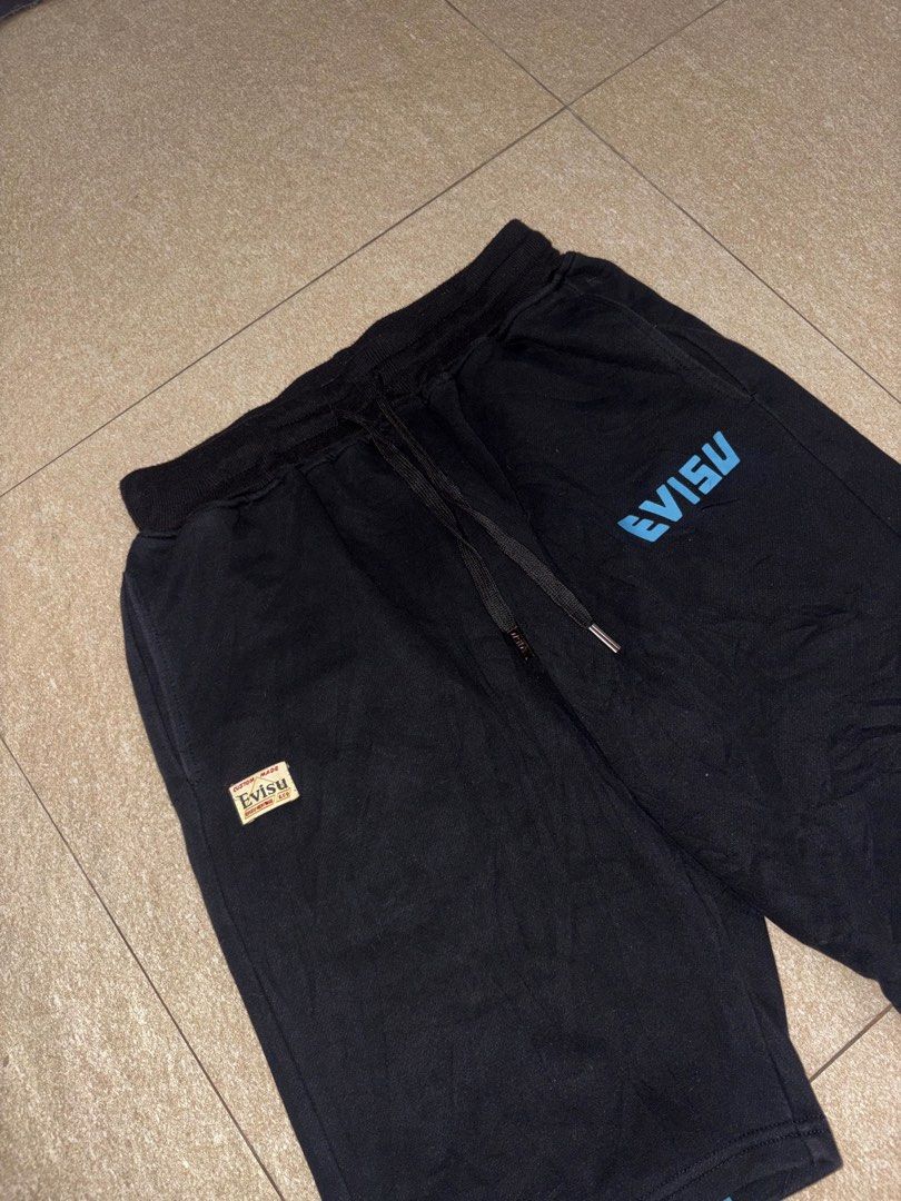 EVISU SHORT (Category: Shorts) located in Manila. Submitted by triptothrift7 (Listing ID 1464069826, Image 3). Description: pm me for fast transaction! EVISU SHORT for only 799 size medium waistline 28 x 34 stretch length 21 no issue excellent condition color rate 9/10 mode of payment gcash or bank transfer location Biñan laguna.