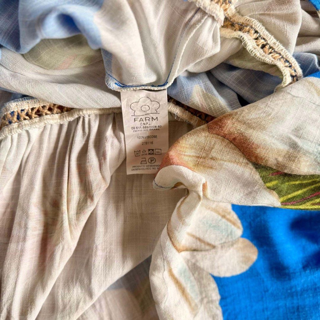 Farm Rio (Category: Dresses) located in Manila. Submitted by highendcollection.wind (Listing ID 1464027205, Image 2). Description: Farm rio size med on tag can fit up to xl.