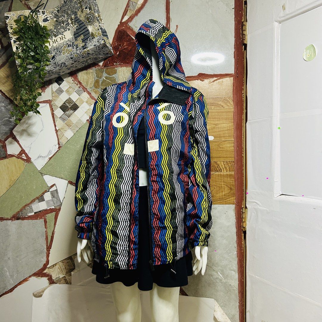 Fendi windbreaker (Category: Luxury Apparel) located in Baguio. Submitted by kckc_luxury (Listing ID 1464081692, Image 1). Description: 🌸 TINY PINK SPOTS ARE LENS DAMAGE, NOT CLOTH STAINS ————————— ❗️KINDLY READ BEFORE MAKING AN OFFER❗️ LISTING DETAILS size:Large width x length (inches):23x30 condition: EXCELLENT --- MOP: Gcash / BPI MOD: J&T / JRS LOCATION: Baguio City --- NOTE: • Manage your expectations • Photos did not go under any edit but 
