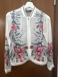 （分類：）位於 。 由 sellll_yeah 提交（商品編號 1463956288，圖片 1）。簡介： 。