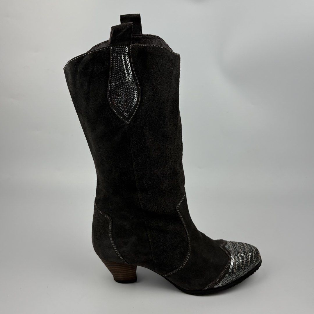Fiorucci Sequin Suede Cowbow Boots (Category: Boots) located in Bacolod City. Submitted by cast.archives (Listing ID 1464091030, Image 2). Description: Fiorucci Sequin Suede Cowbow Boots Size: 38 Condition: Excellent Flaw: None.