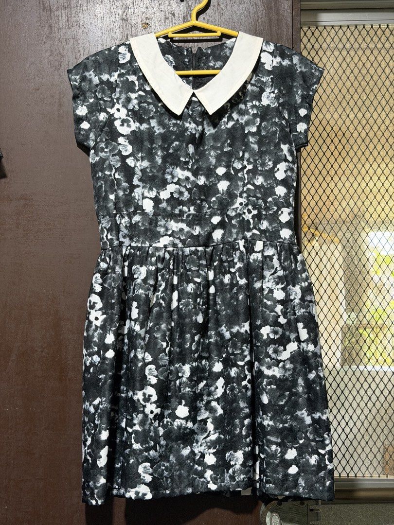 Fits Small to Medium - Assorted Women's Dresses (Category: Dresses) located in Pateros City. Submitted by dianne.declutters (Listing ID 1464082070, Image 2). Description: - Bundle of 4 women's dresses - Black and white floral dress with Peter Pan collar - Navy blue polka dot dress with solid skirt - Plain black skater dress - Black and white heart print dress with sheer sleeves - All dresses are short-sleeved - All dresses are knee-length.