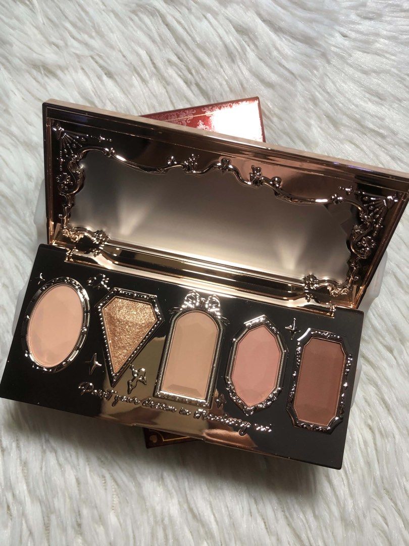 Flower Knows Strawberry Rococo Series Eyeshadow Palettes (Category: Makeup) located in Las Pinas. Submitted by rich.collects (Listing ID 1464049896, Image 2). Description: 🏷️ ₱1,100 EACH ✨ shades 🍓 02 | Sweet Canneles 🍓 01 | Ice Cream Latte .