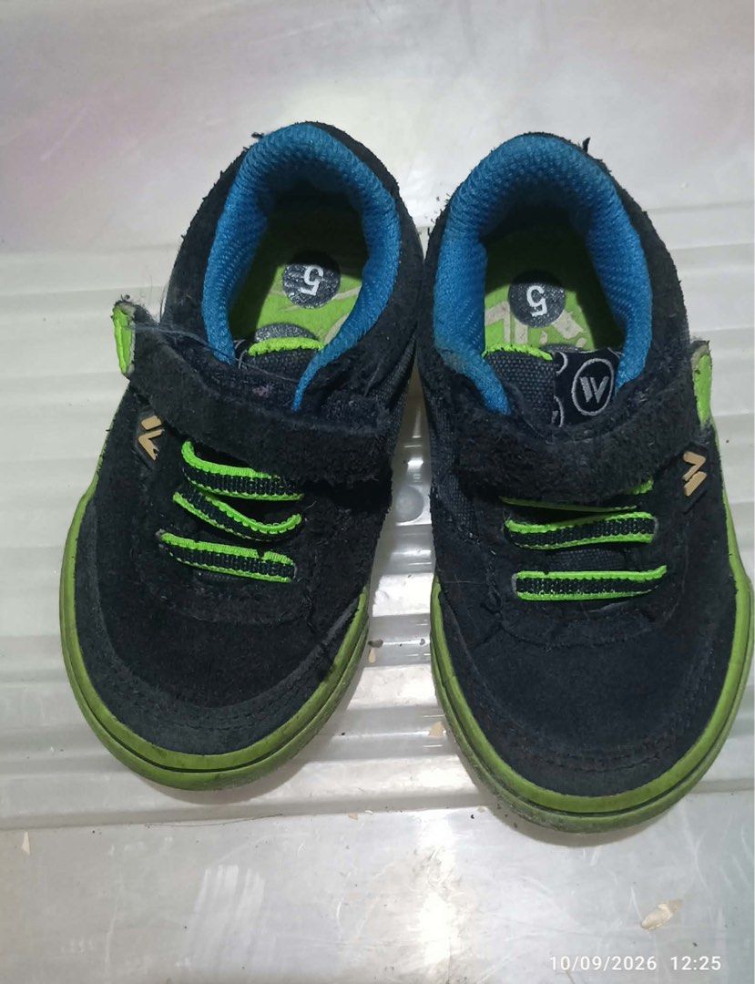 For 18 to 24 Months Old (Category: Other Babies Going Out Needs) located in Taytay. Submitted by crisha14344 (Listing ID 1463958522, Image 1). Description: Size 5 Kids Casual Sneakers USA Product Manufactured in China Brand: Shaun White .