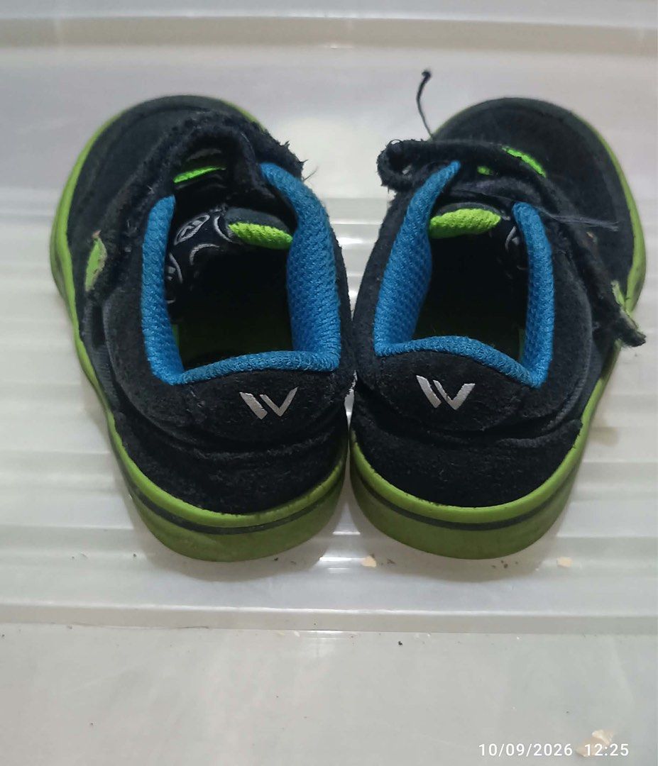 For 18 to 24 Months Old (Category: Other Babies Going Out Needs) located in Taytay. Submitted by crisha14344 (Listing ID 1463958522, Image 2). Description: Size 5 Kids Casual Sneakers USA Product Manufactured in China Brand: Shaun White .