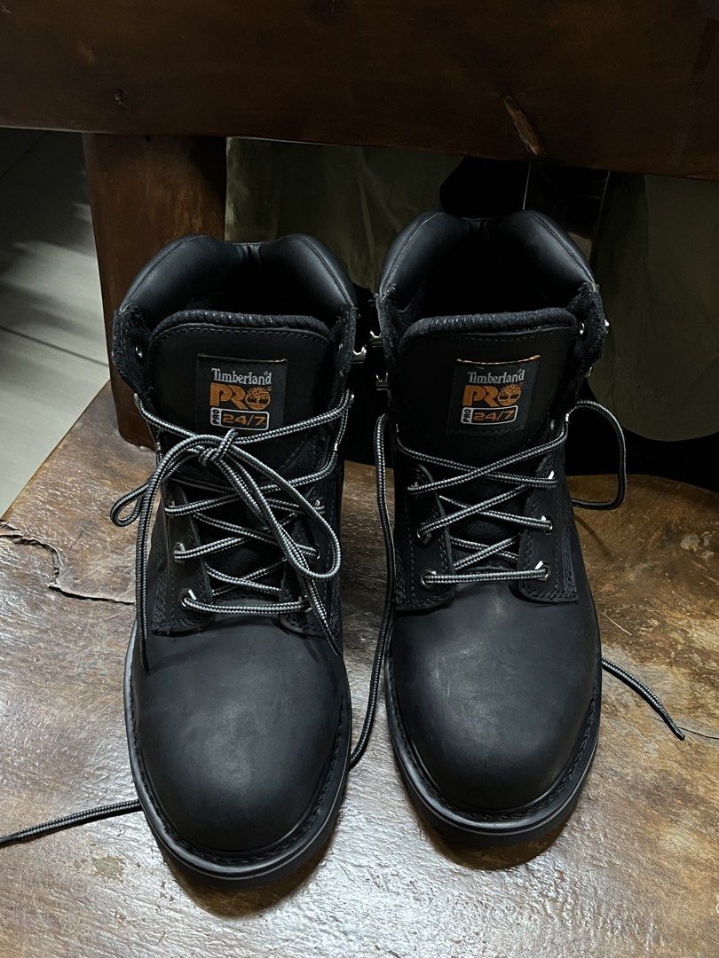 FOR SALE (Category: Boots) located in Bulacan. Submitted by sef19 (Listing ID 1464037499, Image 1). Description: TIMBERLAND PRO - size : 9US condition : excellent price : ₱3,580 - mop : gcash / jnt pm 📩📩📩 📍BULACAN.