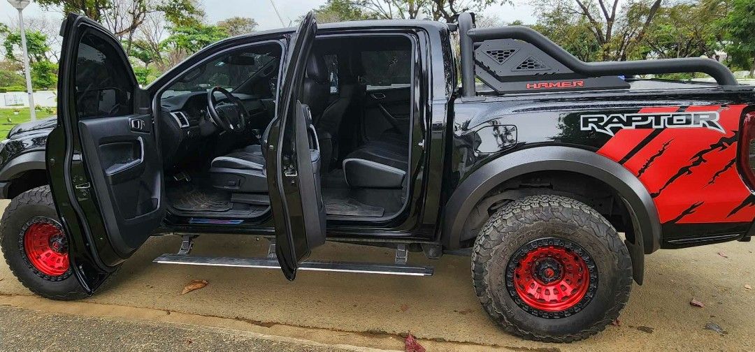 Ford Ranger Raptor Auto (Category: Used Cars) located in Caloocan City. Submitted by masterkamo55424 (Listing ID 1463974971, Image 2). Description: For Sale: Ford Raptor 2019 Version Specs: Engine: Turbocharged 2.0 Liter Four Cylinder Diesel Fuel Type: Diesel Drive Type: All wheel drive (4WD) Transmission: 10-Speed Automatic Output: 210hp W/ 450k spent on upgrades and accessories W/ complete papers Odometer: 12k + kms. Selling Price: 1.250M Inter
