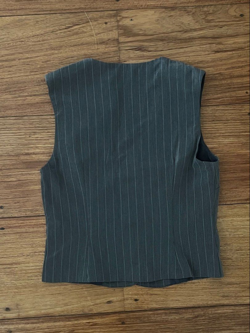 Formal Grey Pinstripe Cropped Vest (Category: Coats, Jackets and Outerwear) located in Pasig City. Submitted by tiny_studios (Listing ID 1464002569, Image 2). Description: - from pomelo bangkok - size xxs - brand new w tag! 🏷️ - never used as i didnt end up needing it lol.