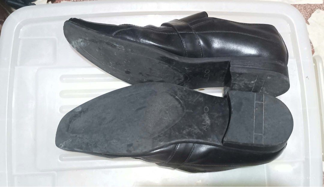 Formal Shoes (Category: Dress Shoes) located in Taytay. Submitted by crisha14344 (Listing ID 1463960165, Image 3). Description: Product of Canada Men’s Black Leather Monkstrap/Formal Loafer-Style Dress Shoes RFS: Masyado Malaki.