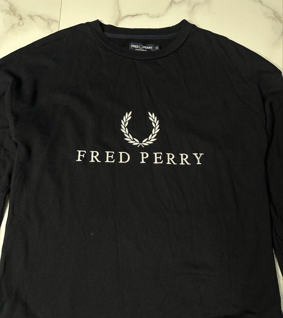 Fred Perry Sportswear Longsleeve (Category: Sleep and Loungewear) located in Valenzuela. Submitted by iworoo (Listing ID 1463964335, Image 3). Description: Fr3d P3rry Sportswear Longsleeve Width: 20’ Length: 24’ Shoulder: 23.5’ In goodcondition Presentable to use Pm 📨 .
