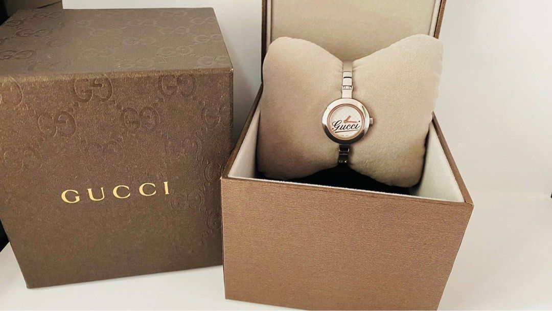 G Bangle 105 Watch (Category: Women's Watches) located in Manila. Submitted by annafinds (Listing ID 1464063217, Image 1). Description: ₱13,500 Auth G Bangle 105 Watch for Ladie’s -White Face w/ G Logo -Sapphire Glass -Swiss Made -Stainless Steel -Quartz Movement -Small to Medium Wrist Size -In Excellent Condition 😍😍😍 📌Disclaimer:📌 All Products, Names, Brands, and Logos are owned by their respective brand owners. We are not affiliated with t