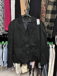 (Category: ) located in . Submitted by isabelasthriftclothes (Listing ID 1464061598, Image 1). Description: .