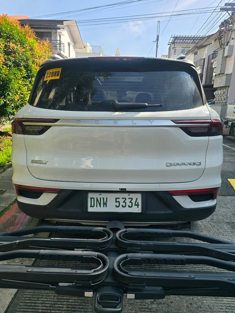 Geely Okavango Elite Auto (Category: Used Cars) located in Taguig. Submitted by dhescabero (Listing ID 1463957520, Image 3). Description: Okavango Elite 2025, hybrid Green Plate Number - NO NUMBER CODING Odometer 19k Clean OR/CR, registration valid until 2028 CASA-maintained 12.3-inch touchscreen system with Apple CarPlay, MirrorLink, and Bluetooth connectivity Synthetic leather upholstery (PVC), power-adjustable driver's seat, push-to-start butt