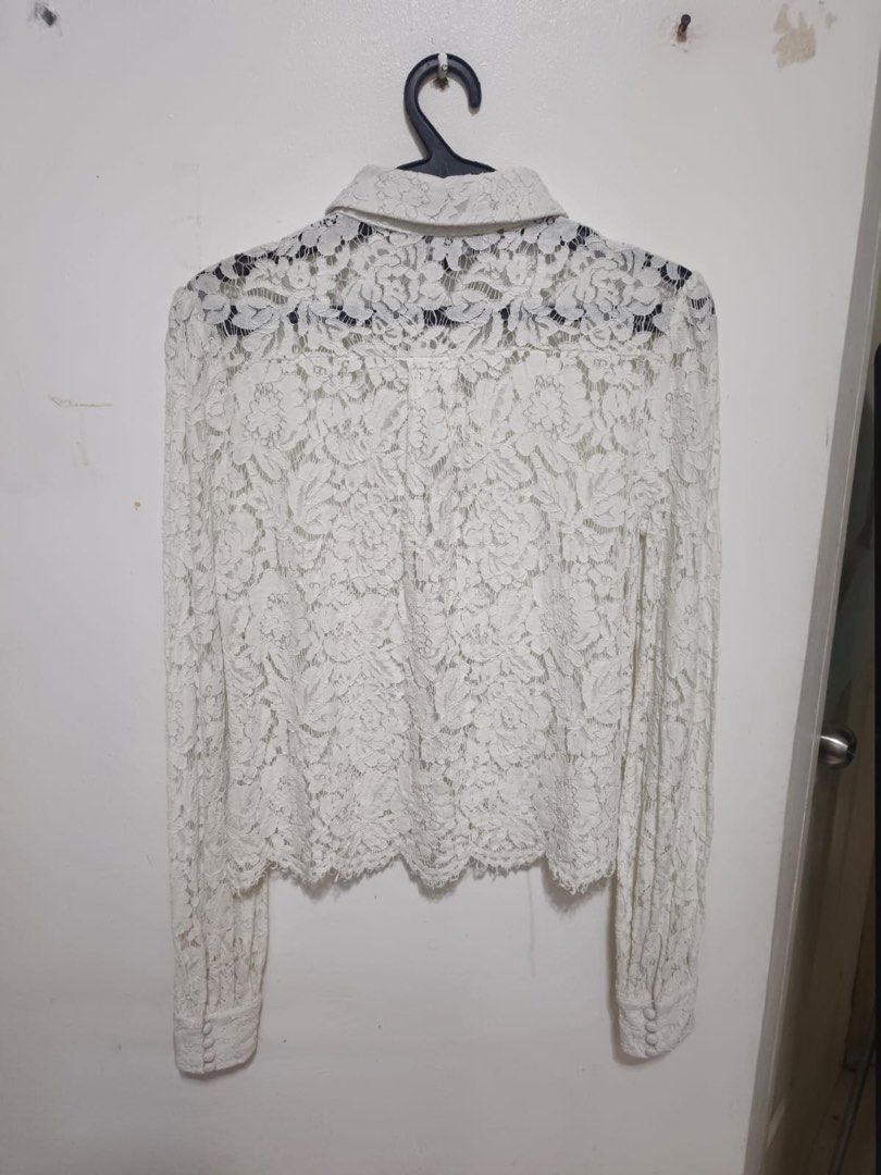 GENERATION LOVE (Category: Longsleeves) located in Dasmarinas. Submitted by jessputrages (Listing ID 1464109864, Image 2). Description: For sale Generation Love Excellent condition No issue 800 free ship Pm for more details.