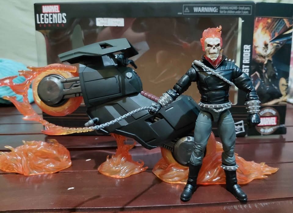 Ghost Rider Motorcycle Hasbro (Category: Figurines & Statues) located in Cebu City. Submitted by goldenwater69 (Listing ID 1463951996, Image 2). Description: Complete Set Only Tested Cebu City Loc 3500 - 0908 517 0189 - Motorcycle with flame wheel effects - All pieces in original packaging - Ideal for collectors.