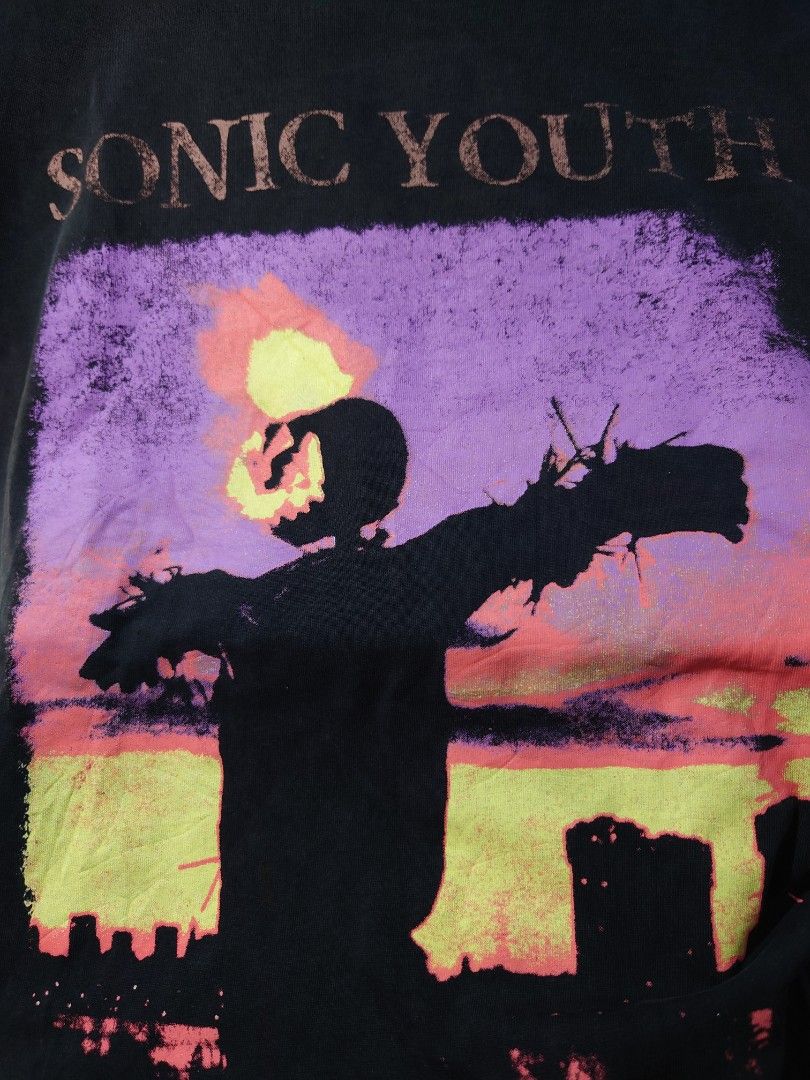 Giant Acid Washed tshirt thrift (Category: Tshirts & Polo Shirts ) located in Paranaque City. Submitted by emzeicool48572 (Listing ID 1464045495, Image 3). Description: Size: Medium to Large (21x28 inch) Material: Cotton Color: Black Acid Washed color rate: 9/10 Condition: 9/10 📍Tambo Paranaque 💸Payment: Pay Maya only 📦🚚 Delivery: Lalamove or j&t (order mo book mo) No return policy Buy at your own risk Don't expect too much from this product,