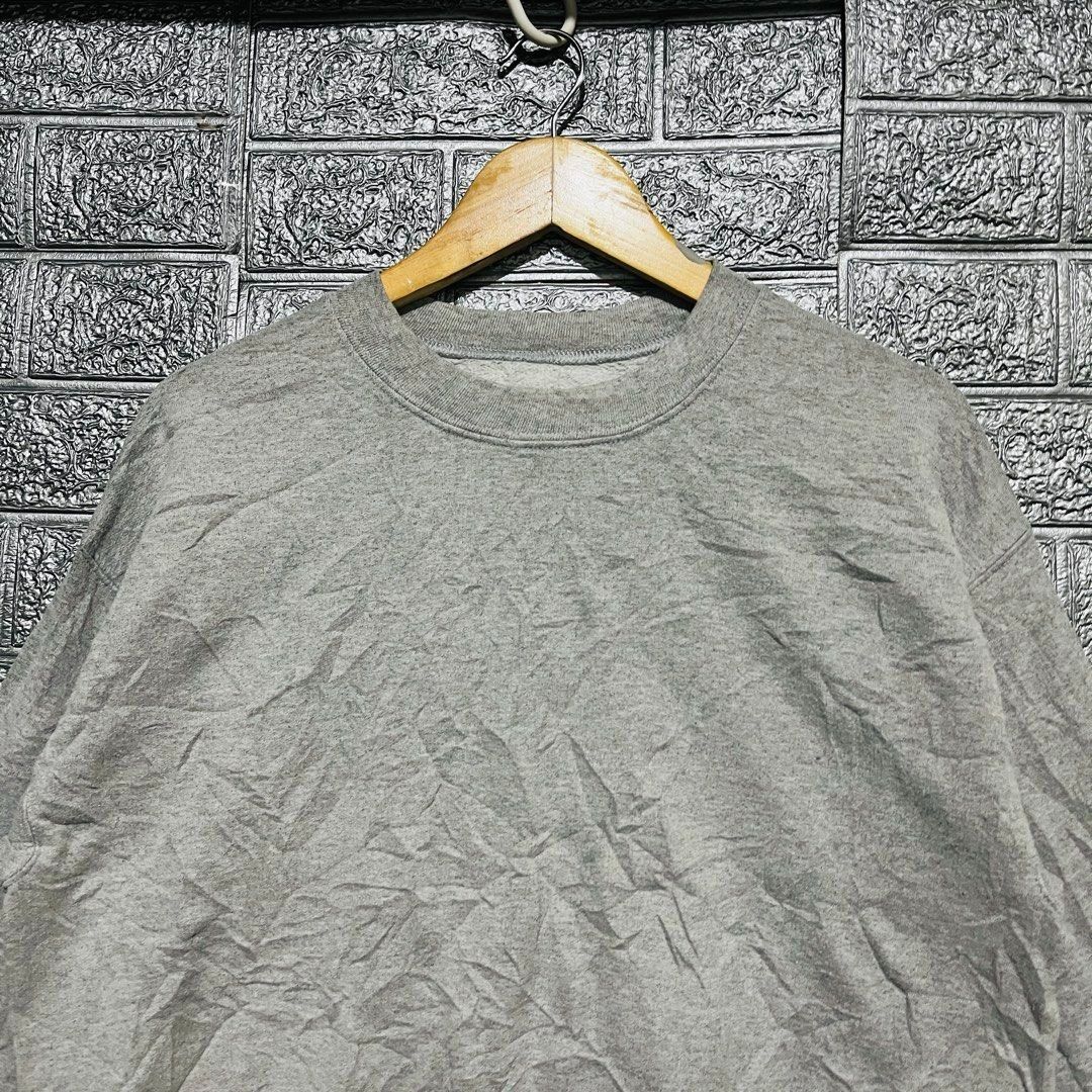 GILDAN SMART BASIC VINTAGE CREW NECK PULLOVER SWEATSHIRT SHIRT LONG SLEEVE GREY MEDIUM 22x24 (Category: Coats, Jackets and Outerwear) located in Cavite. Submitted by yg_elite (Listing ID 1463997085, Image 2). Description: PLEASE READ FAQ’s > Yes, available! > Last price posted. TAKE IT OR LEAVE IT! > Dasmariñas Cavite > ADDITIONAL PHOTOS are NOT AVAILABLE as we seal the items after taking pictures. > GCASH payment > JNT shipping / LALAMOVE for ru