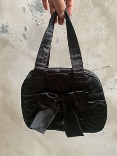(Category: ) located in . Submitted by thrice.closet (Listing ID 1464000620, Image 1). Description: .