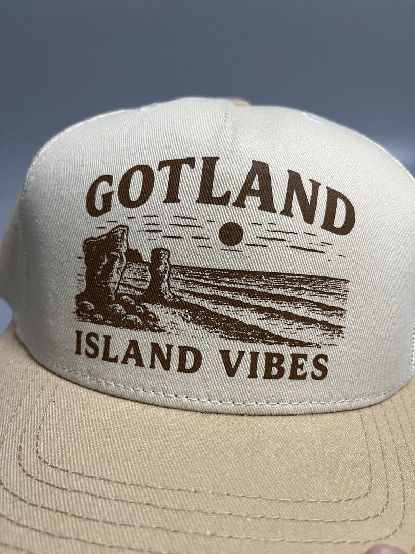 Gotland trucker cap (Category: Caps & Hats) located in Taguig. Submitted by oneday_pickenget (Listing ID 1463996998, Image 2). Description: .