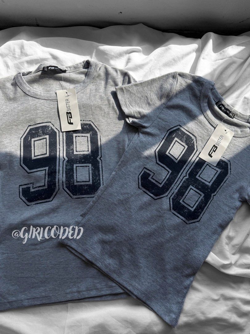 Gray Baby Tea 98 Print Y2K (Category: Blouses) located in Quezon City. Submitted by triscyanne (Listing ID 1463982030, Image 1). Description: available sizes : 1 XS, 1 LARGE.