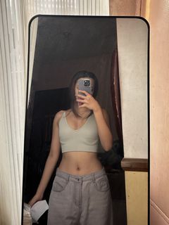 (Category: ) located in . Submitted by daintywears (Listing ID 1464022548, Image 1). Description: .