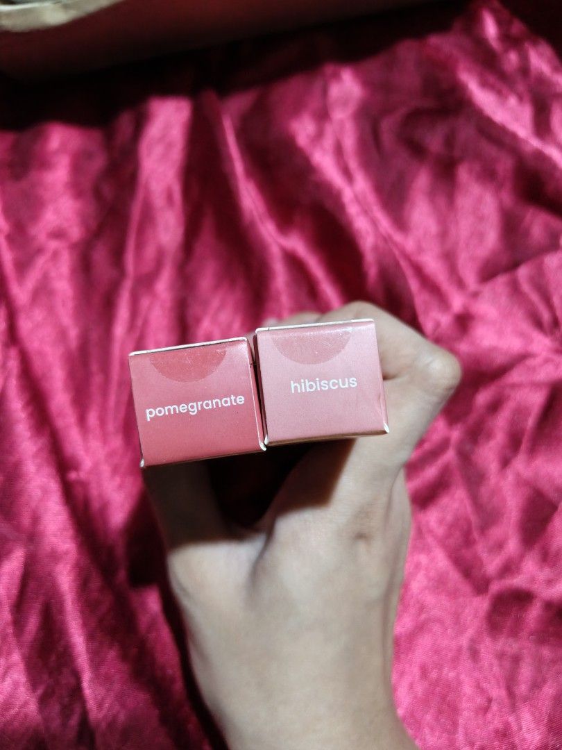 Grwm Cushion Tint (Limited Edition) (Category: Makeup) located in Valenzuela. Submitted by aashhhliii (Listing ID 1464105606, Image 2). Description: GRWM CUSHION TINT VELVET LIP STAIN - Shade: Pomegranate & Hibiscus - Brandnew - 250 each - MOD: GCASH - 📦: LALAMOVE / JNT SHIPMENT - BUYER WILL SHOULDER SF ‼️ - STRICTLY PAYMENT FIRST ‼️ - CAN DO MEET UP IF MALAPIT LANG.