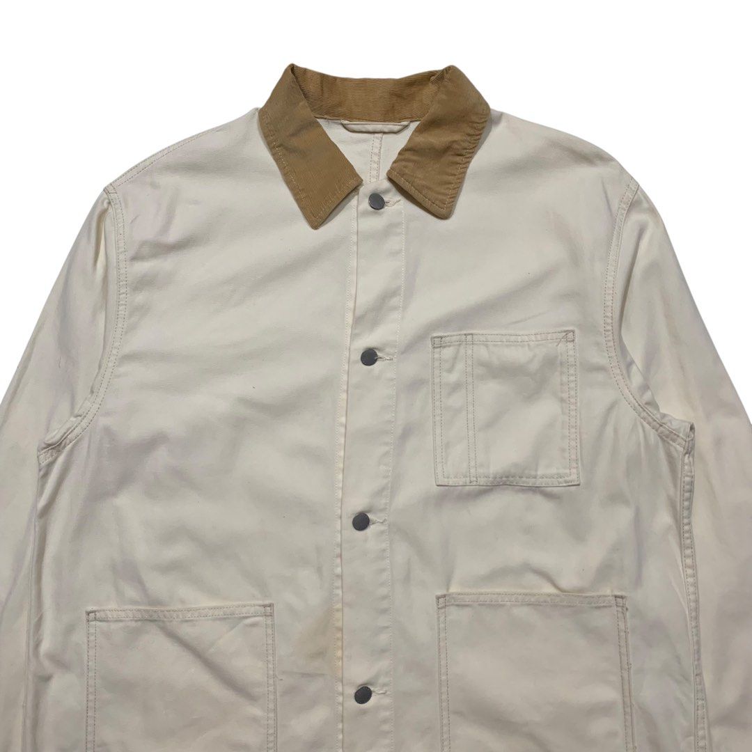 GU Japan Corduroy Collar Chore Jacket (Category: Coats, Jackets and Outerwear) located in Baguio. Submitted by thesecretshop_ph (Listing ID 1464046597, Image 2). Description: Size: Large Lenght: 28” Width: 23” Issues: Needs Wash Fresh Loots.