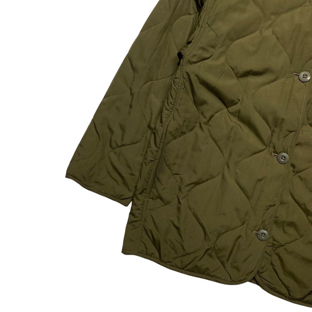GU Japan Quilted Buttondown Olive Green Jacket (Category: Coats, Jackets and Outerwear) located in Baguio. Submitted by thesecretshop_ph (Listing ID 1464043933, Image 2). Description: Size: Medium Lenght: 27” Width: 21” Issues: -.