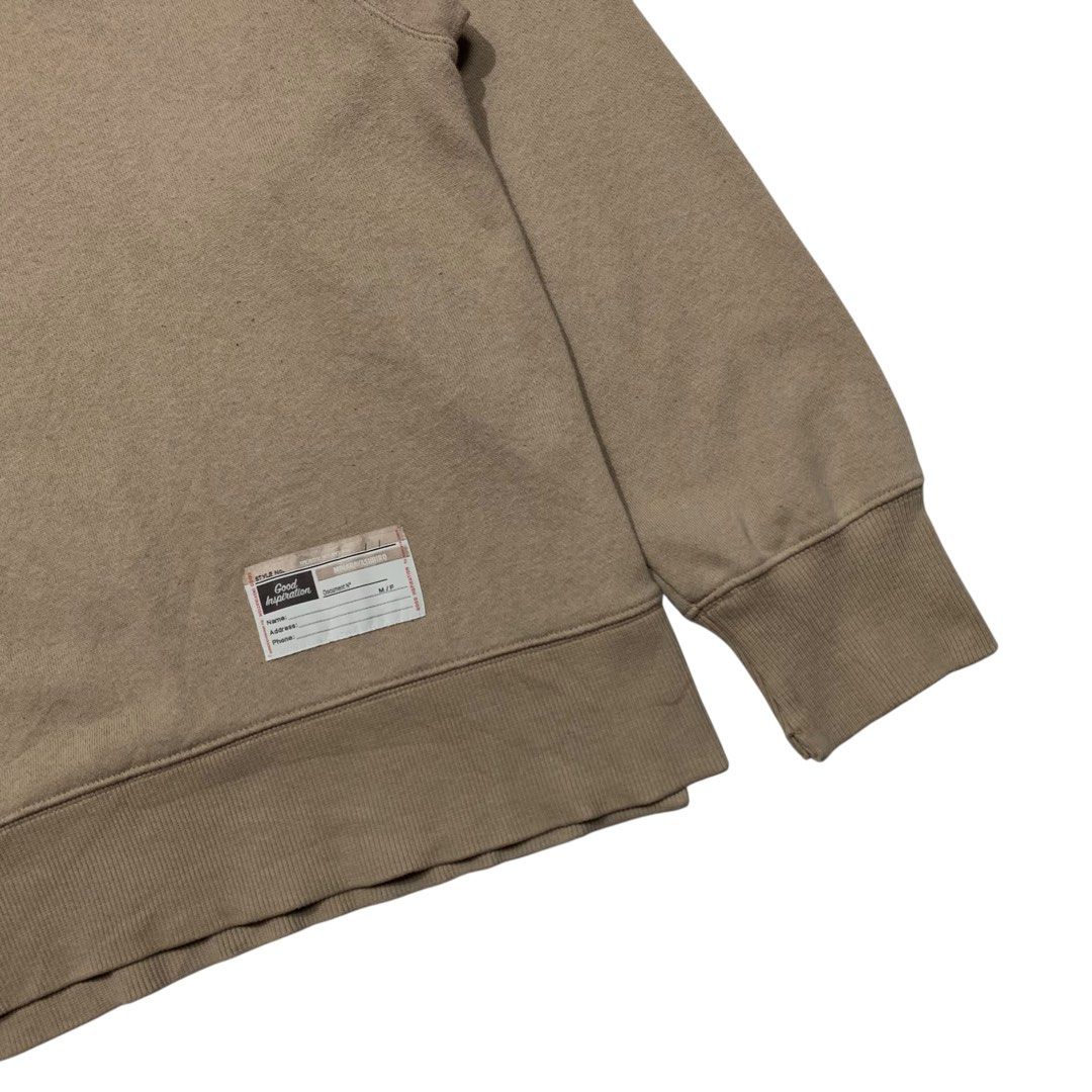 GU Japan X Miharayasuhiro Statement Crewneck Sweater (Category: Coats, Jackets and Outerwear) located in Baguio. Submitted by thesecretshop_ph (Listing ID 1464042221, Image 3). Description: Size: Medium Lenght: 27” Width: 23” Issues: -.