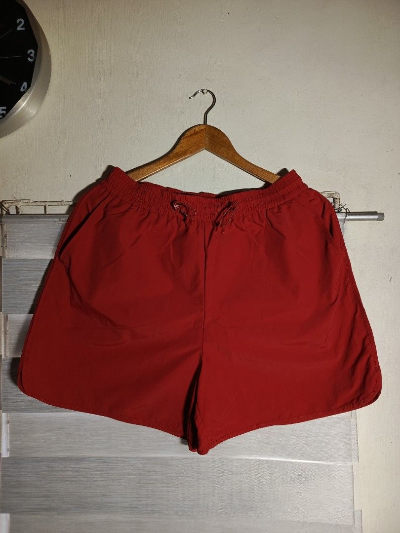 GU Nylon Shorts (Category: Shorts) located in Manila. Submitted by deftzy (Listing ID 1463940433, Image 2). Description: Waist: 29" - 35" (Garterized) Length: 16" Leg opening: 15" Excellent condition No issue.