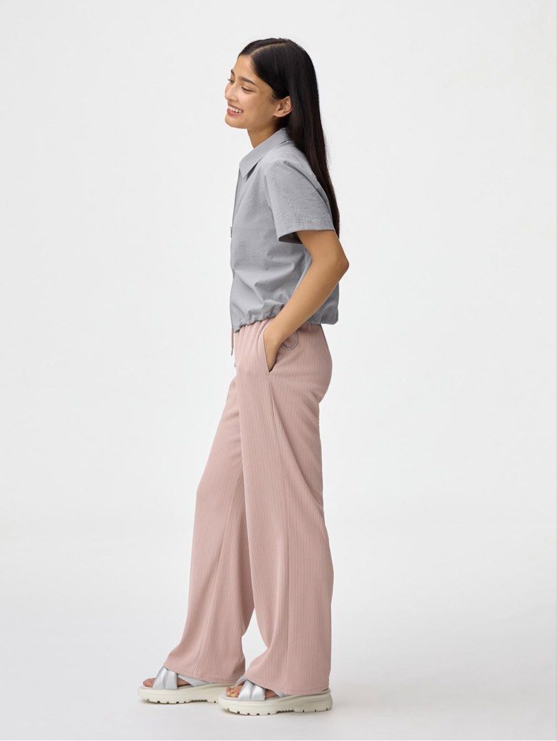 GU Wide Leg Ribbed Pants - Pink M (Category: Jeans) located in Cavite. Submitted by yakultjeni85475 (Listing ID 1464104766, Image 2). Description: - GU Wide Leg Pants - Color: Pink - Texture: Ribbed - Features: Elastic waistband with drawstring, side pockets - Style: Comfortable and stylish for everyday wear - Size: Medium (M).