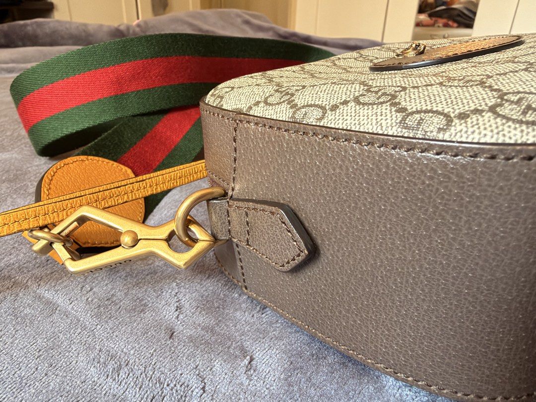 gucci (Category: Luxury Bags & Wallets) located in Manila. Submitted by rissa1269 (Listing ID 1463942105, Image 3). Description: Well and lightly used. Dust Bag, box and paper bag still in tact. .