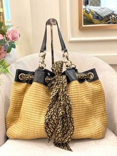 (Category: ) located in . Submitted by watchluxury888 (Listing ID 1464020647, Image 1). Description: .