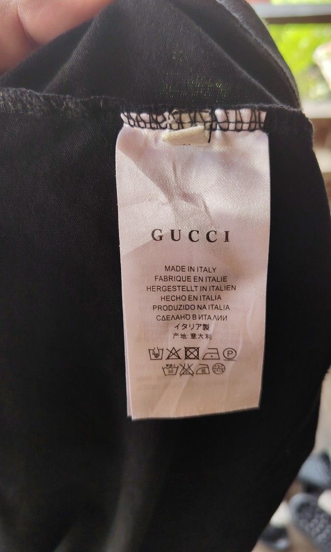 Gucci spellout (Category: Tshirts & Polo Shirts ) located in Cagayan de Oro. Submitted by johnzj002 (Listing ID 1463960224, Image 3). Description: Size xl on tag No issue Colorate 10/10 Excellent condition.