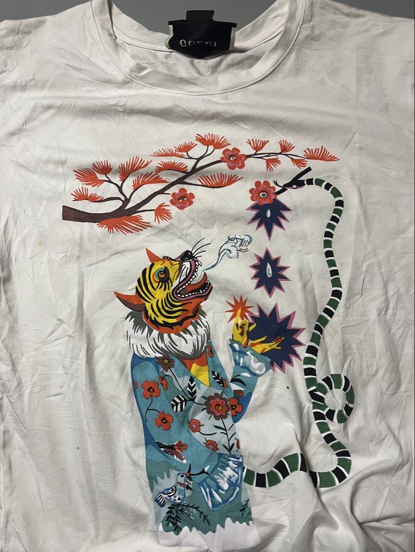 Gucci White Blouse (Category: Blouses) located in Cagayan de Oro. Submitted by jedandrei (Listing ID 1464136692, Image 1). Description: .