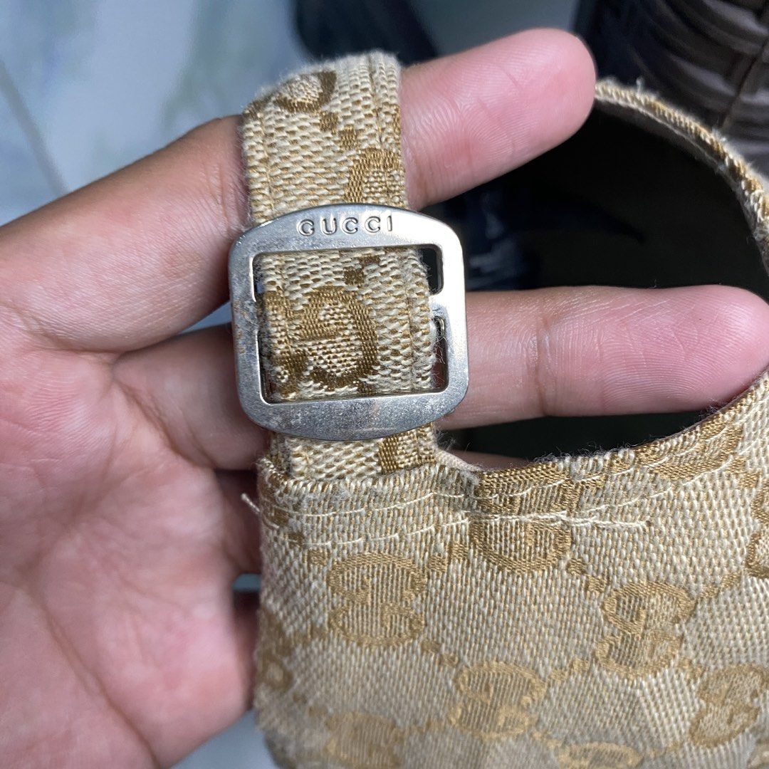 Gucci X mlb (Category: Luxury Apparel) located in Digos. Submitted by thriftnigoy (Listing ID 1464080330, Image 2). Description: GUCCI X MLB PM📥📥 Complete tags No issue.