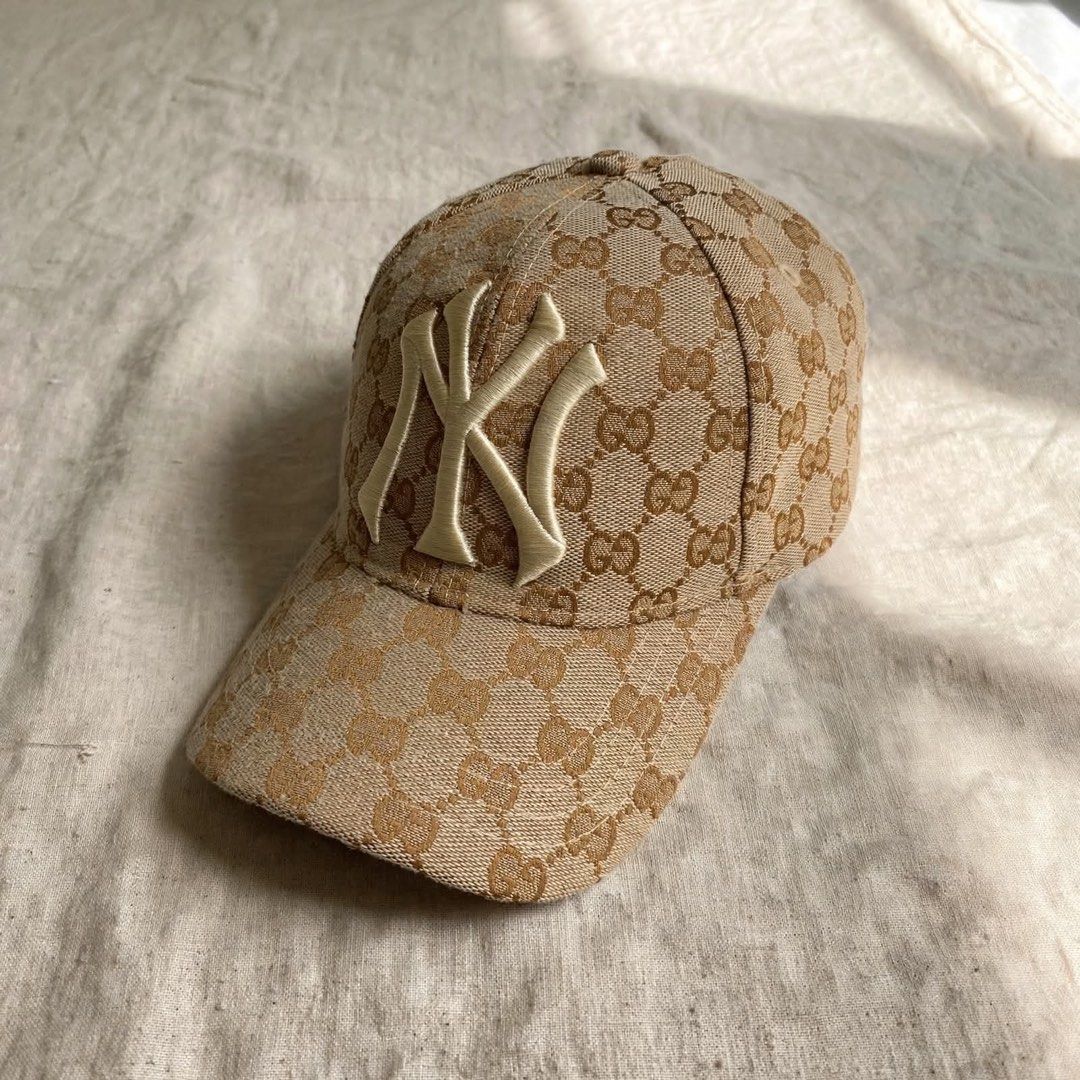 Gucci X mlb (Category: Luxury Apparel) located in Digos. Submitted by thriftnigoy (Listing ID 1464080330, Image 1). Description: GUCCI X MLB PM📥📥 Complete tags No issue.