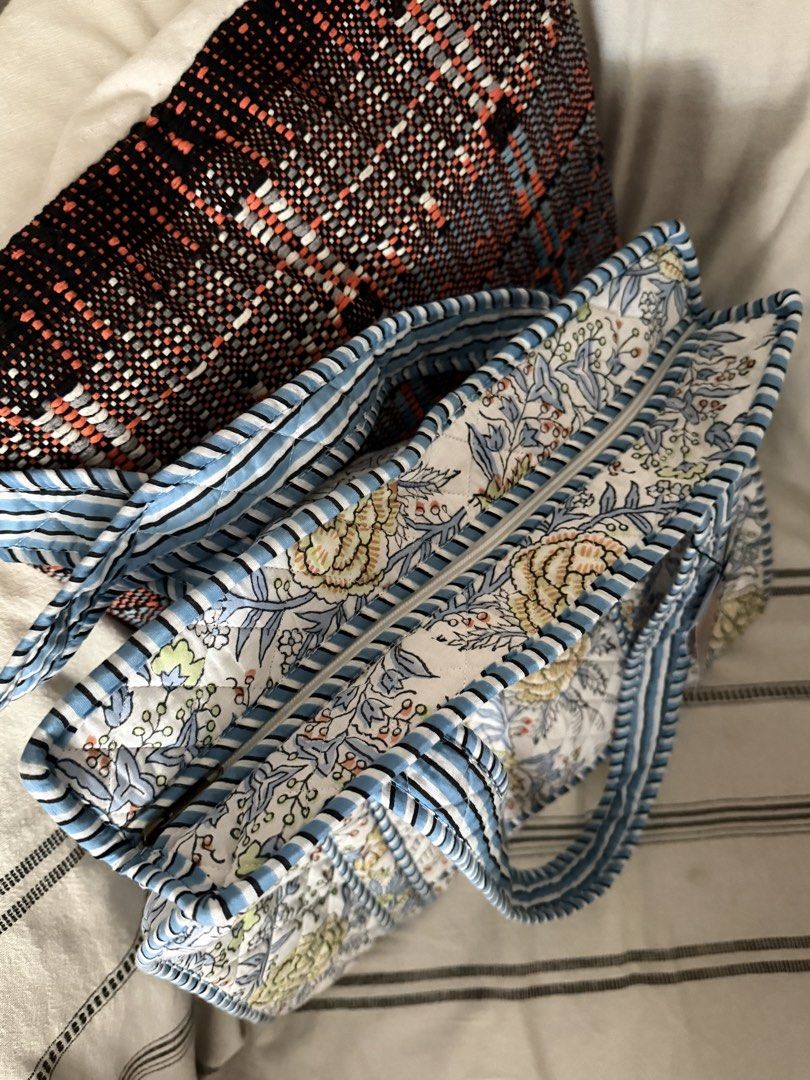 handmade jaipur handblock quilted zipper tote bag (Category: Tote Bags) located in Cebu City. Submitted by sayonarasells (Listing ID 1463979621, Image 3). Description: .
