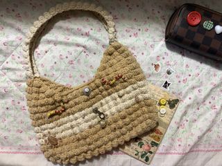 (Category: ) located in . Submitted by herellas0504 (Listing ID 1464082141, Image 1). Description: .