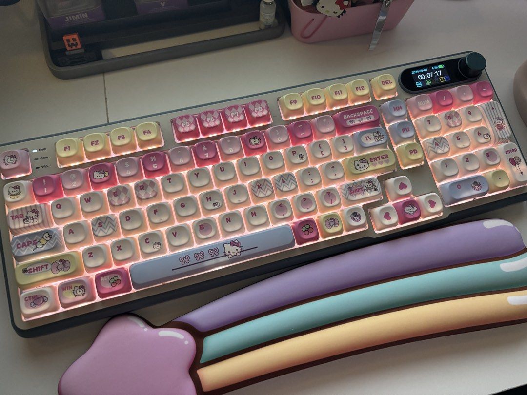 Hello kitty mechanical keycaps (Category: Computer Keyboard) located in Manila. Submitted by cappadociadream (Listing ID 1464116061, Image 1). Description: .