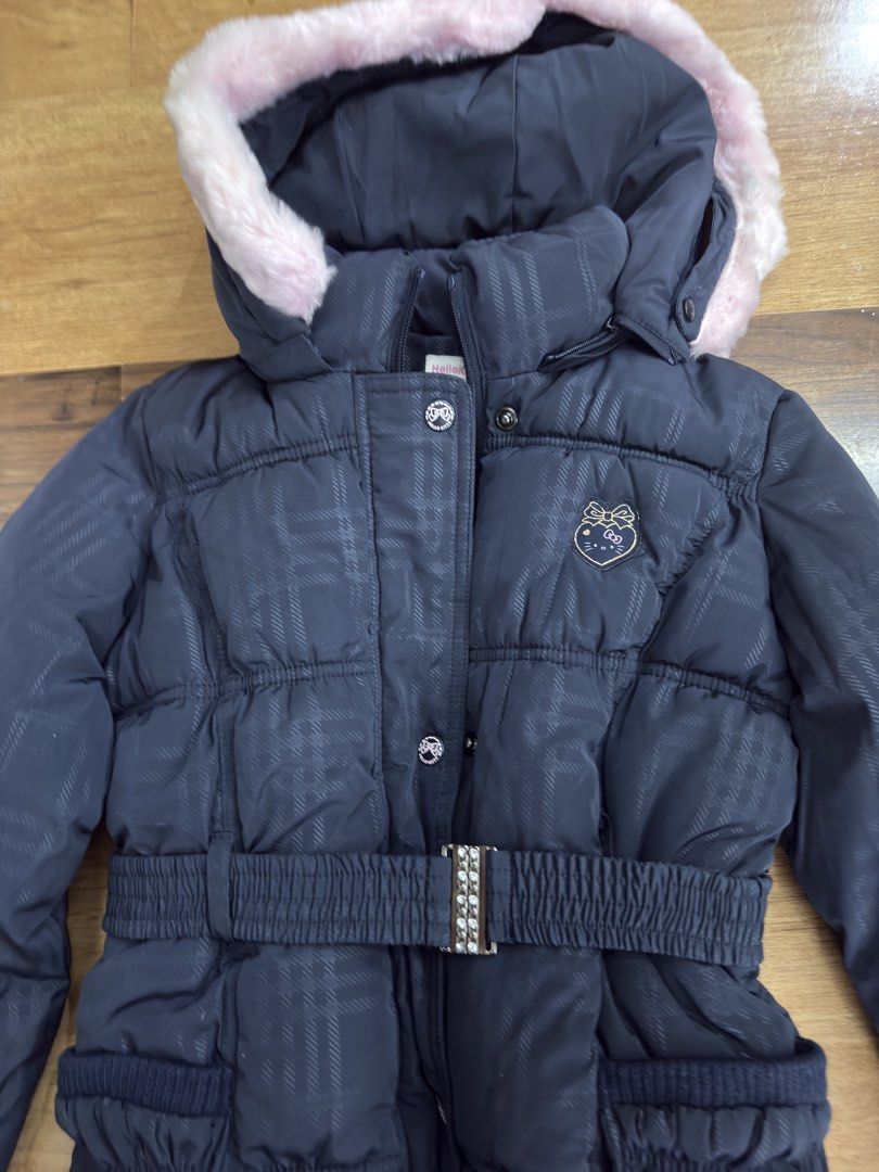 Hello Kitty Puffer kids (Category: Babies & Kids Fashion) located in Davao. Submitted by sayvc (Listing ID 1463956562, Image 2). Description: Fits 7-10 Size 130 Brand new with tag Pls add 150 for shipping.