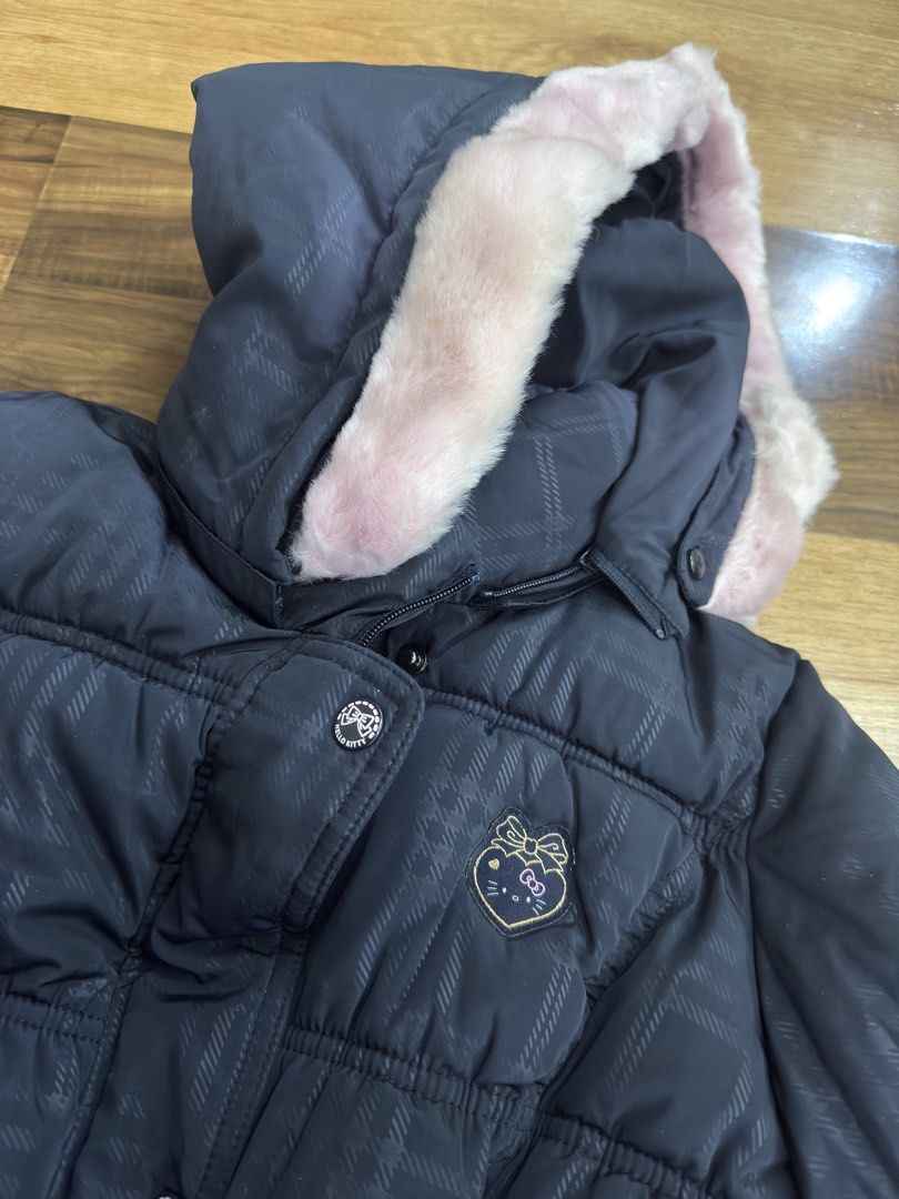 Hello Kitty Puffer kids (Category: Babies & Kids Fashion) located in Davao. Submitted by sayvc (Listing ID 1463956562, Image 3). Description: Fits 7-10 Size 130 Brand new with tag Pls add 150 for shipping.