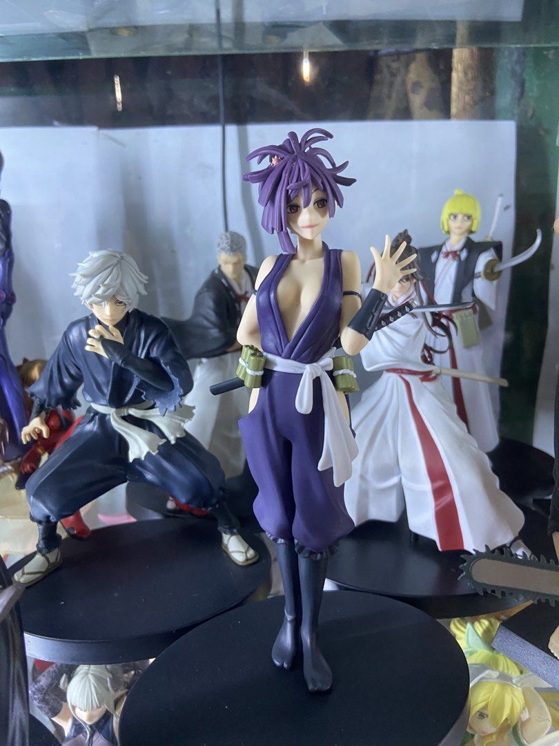 Hell’s Paradise set (Category: Action & Battle Toys) located in Maria Aurora. Submitted by zorotoyz (Listing ID 1464018939, Image 1). Description: Bib yung tatlo girl/yellow hair/blind Loose yung dalawa girl na may sword glued scabbard.